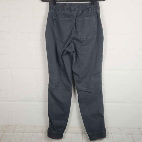 Spanx Stretch Twill Cargo Jogger Pants in Washed Black/Gray Medium (6-8) - Picture 3 of 11